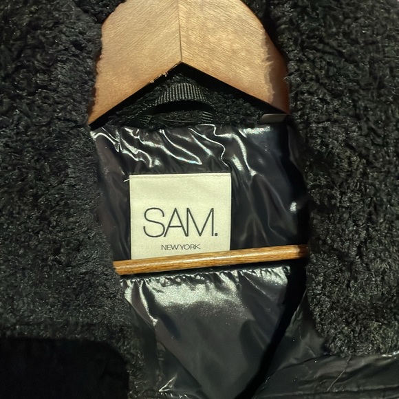 Sam. Jacket - Picture 3 of 4